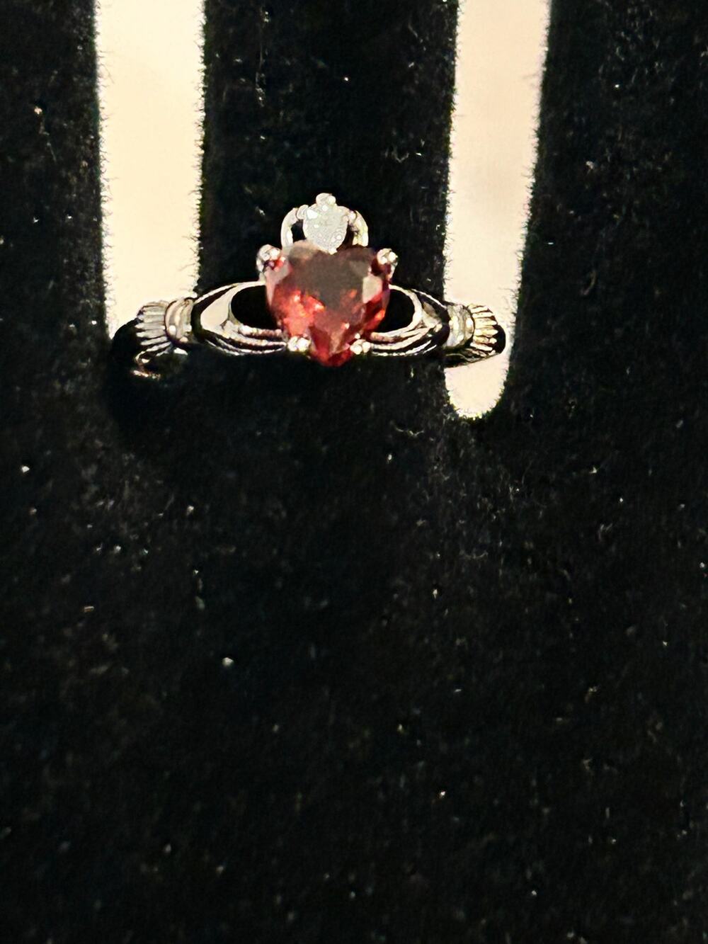 BOK SON RIN Garnet Claddagh Ring 925 Sterling Silver CZ Size 7 Irish Love Ring